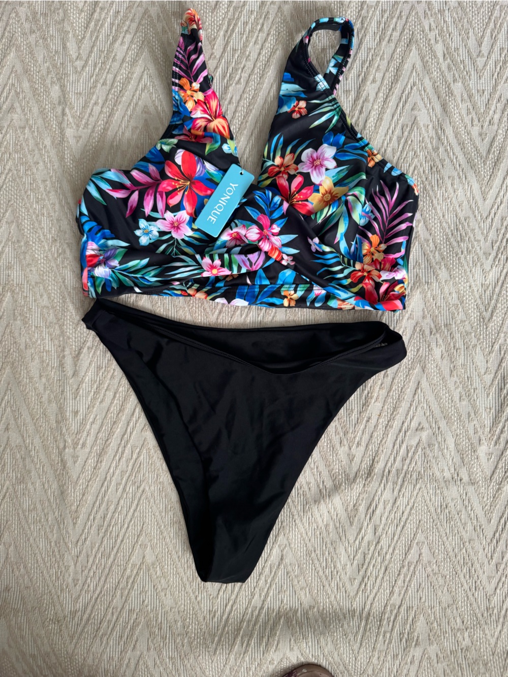 Younique Black Tropical Floral High-WaistWomen's 2 pieces swimwear,.